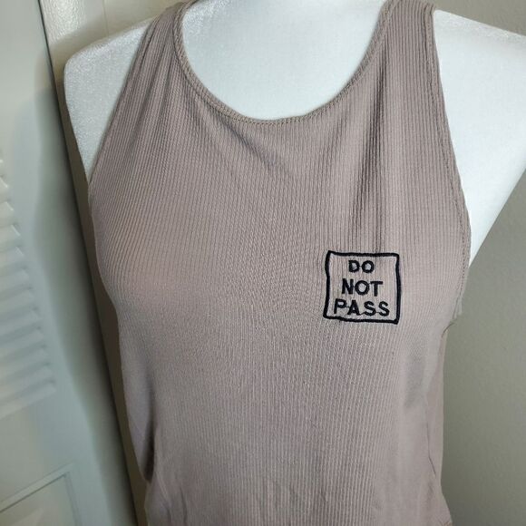 Sadie & Sage blush tan ribbed tank top Size Medium - Picture 5 of 9